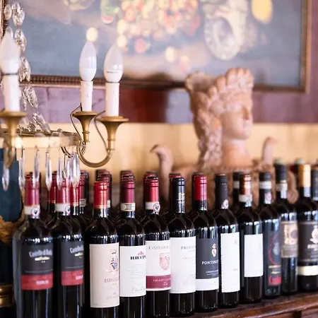 Il Piccolo Castello 4* Монтериджиони