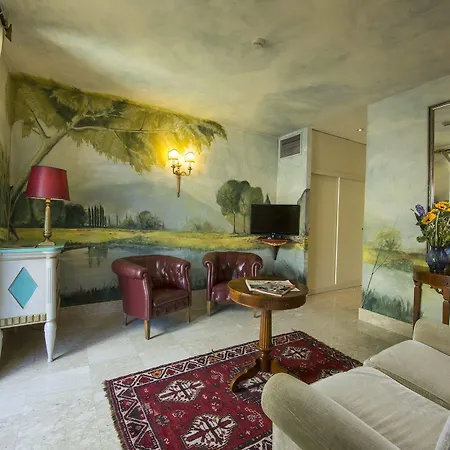 Il Piccolo Castello Hotel Monteriggioni